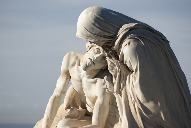 pieta-1864065_960_720-768x514